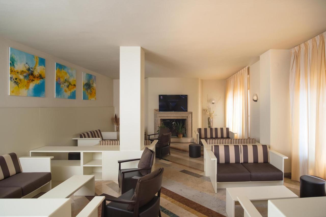 Hotel Romeo Torri Del Benaco Zewnętrze zdjęcie