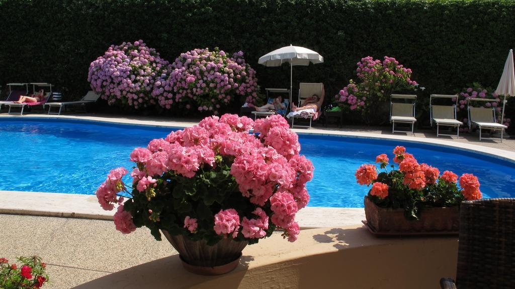 Hotel Romeo Torri Del Benaco Zewnętrze zdjęcie