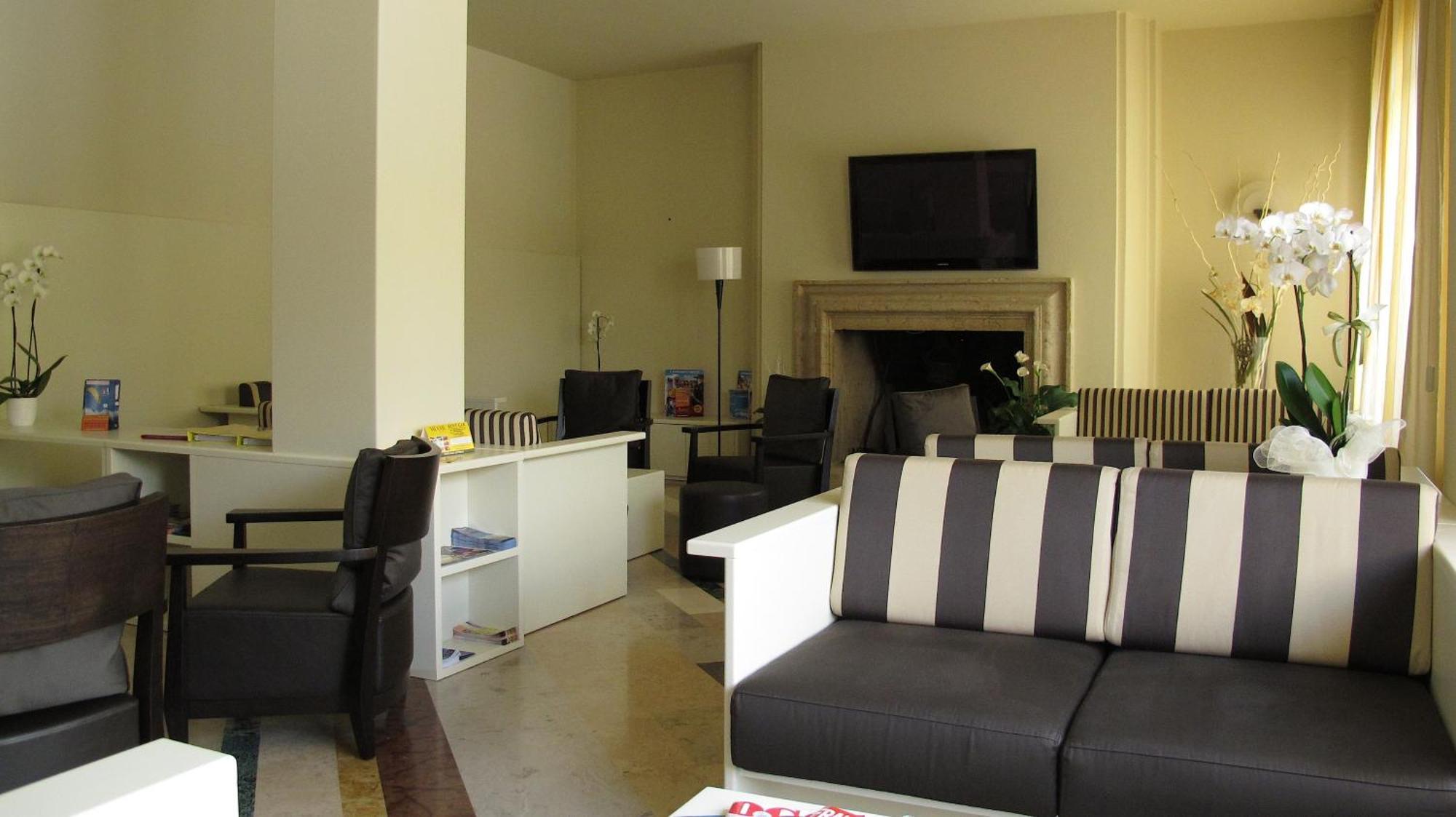 Hotel Romeo Torri Del Benaco Zewnętrze zdjęcie