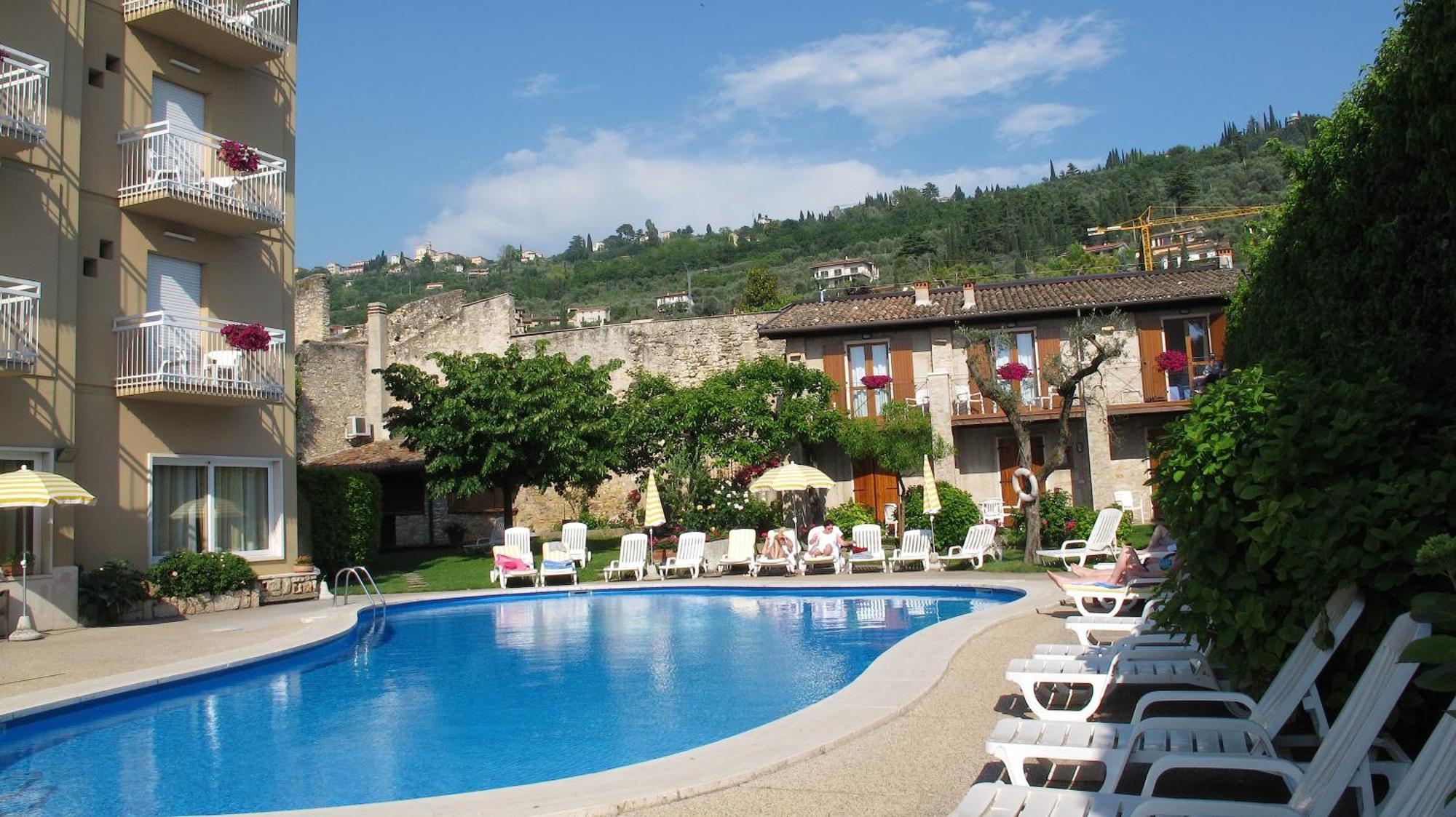 Hotel Romeo Torri Del Benaco Zewnętrze zdjęcie