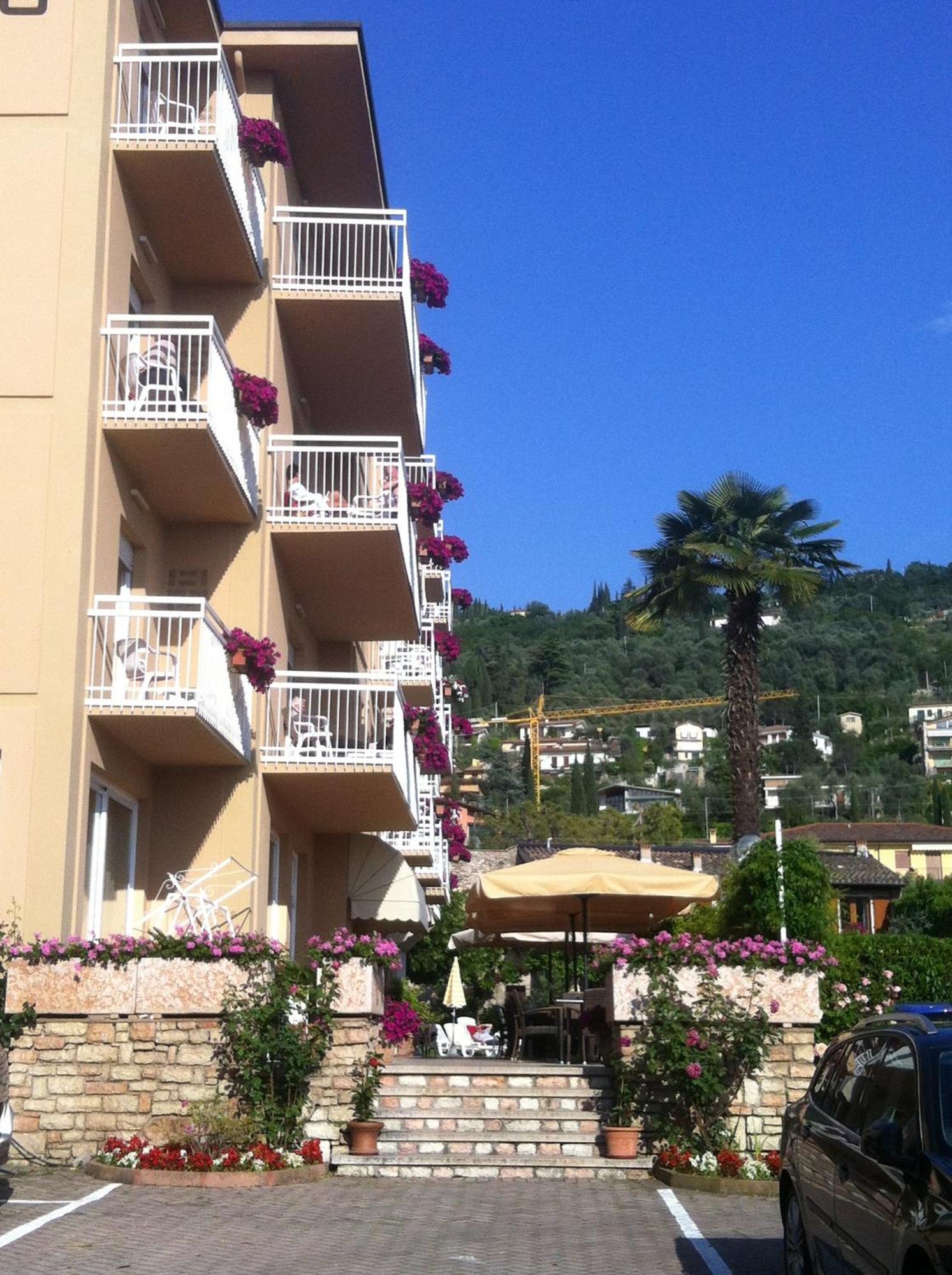 Hotel Romeo Torri Del Benaco Zewnętrze zdjęcie